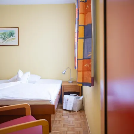 Scheer Feriendomizil 3*