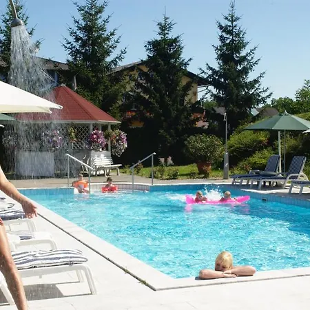 Gasthof Scheer Feriendomizil Hotel 3*